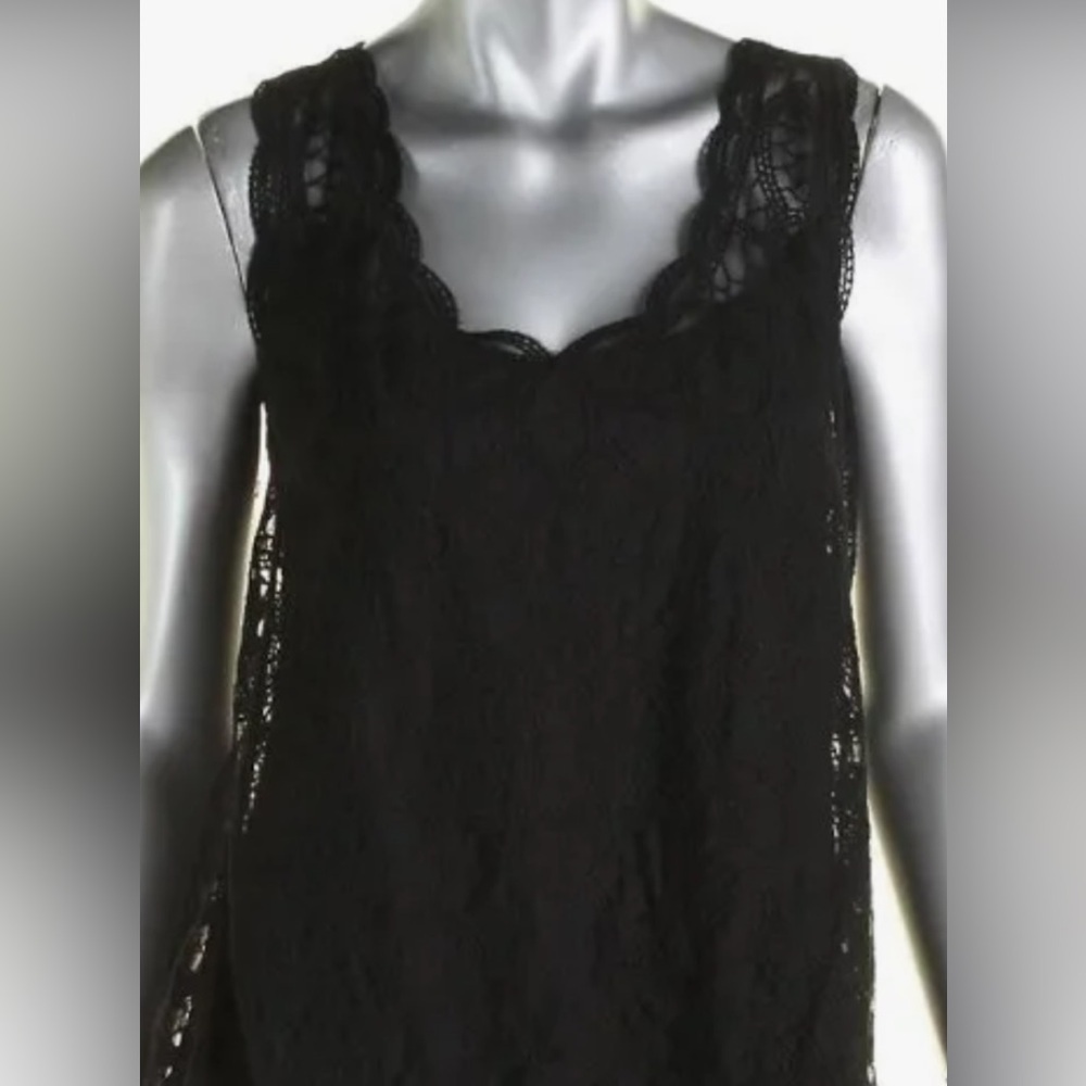 Women's Inc International
Concepts Black Embroidered Lace
Shell​​ - Picture 3 of 4